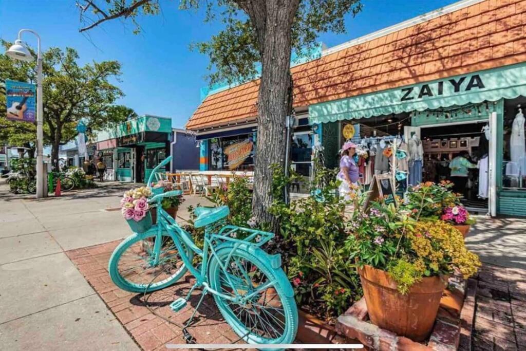 In The Center Of Gulfport, Min Away From The Beach! St. Petersburg Luaran gambar